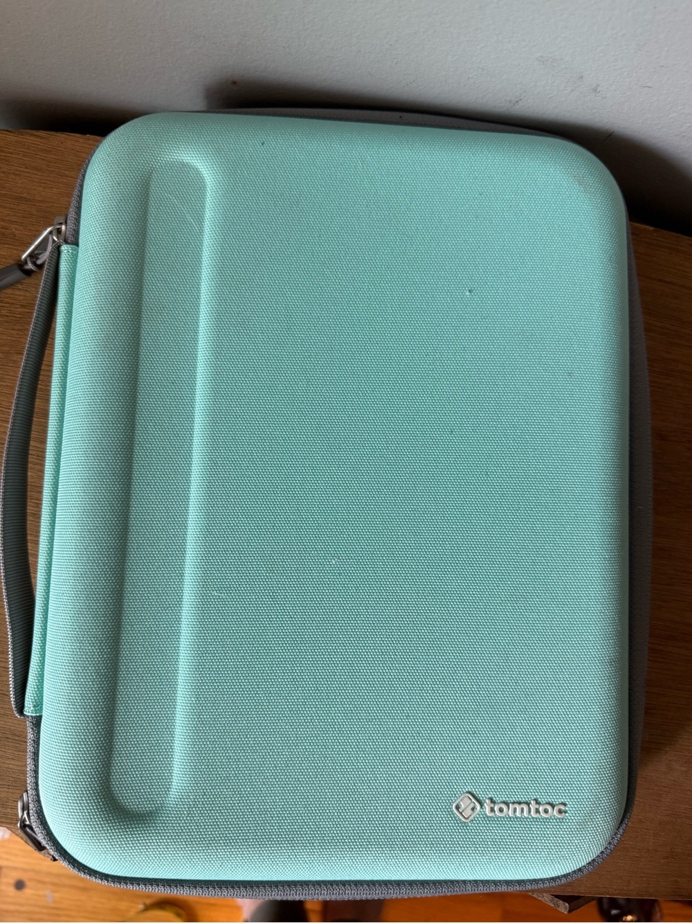 tomtoc  Mint Green Smart PadFolio Case
